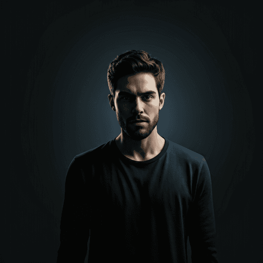 Équipe de direction réunie autour d'un écran dans une salle de réunion lumineuse.